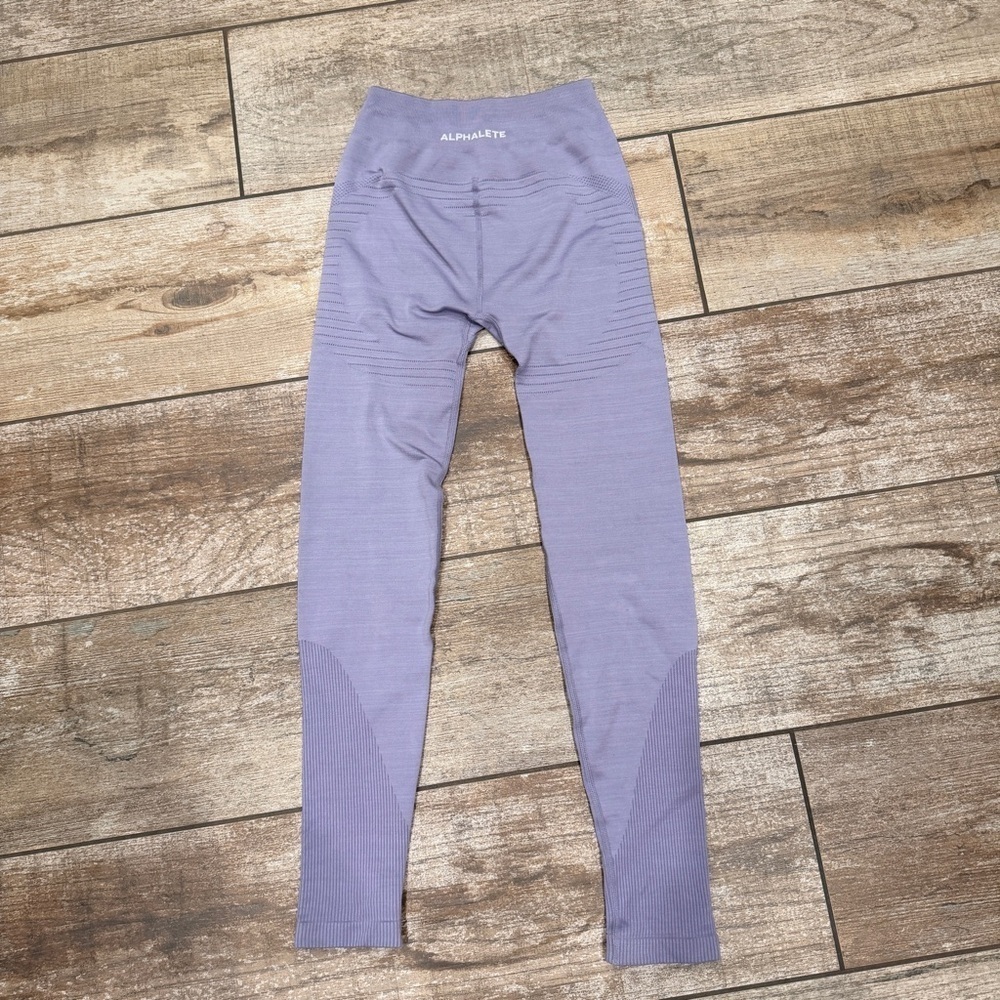 Alphalete | Ozone Lavender Leggings - Picture 5 of 7